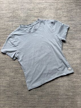 Vuori Women’s Feather Baby Tee - Light Blue